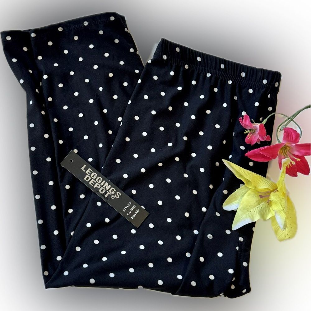 New with tags! Leggings Depot Black & white stretchy leggings!